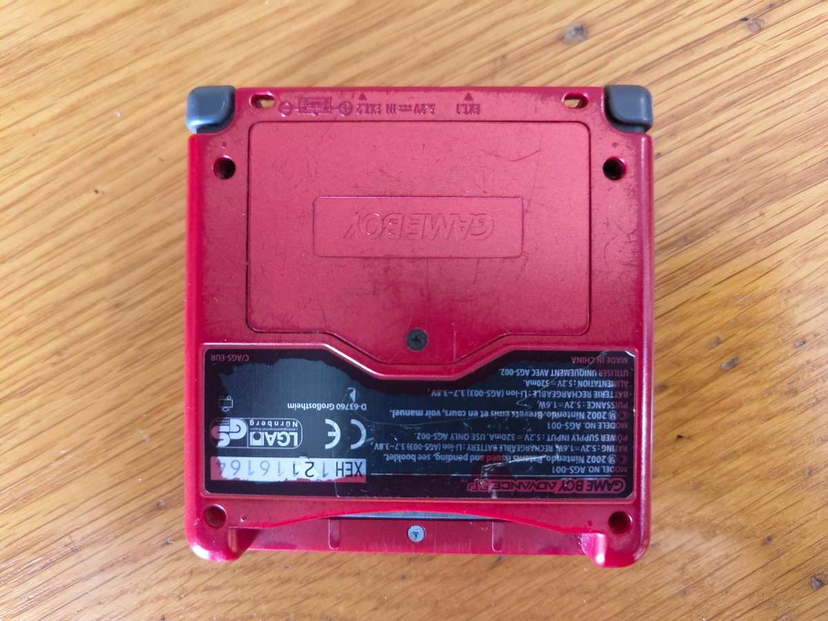 Nintendo Game Boy Advance SP