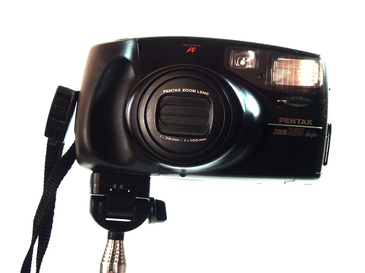 Pentax Zoom 105 Super compact point and shoot film camera