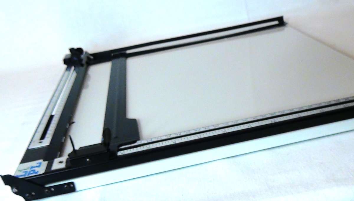 LPL 505A 35 x 43cm 14 x 17" Metal 2Blade Adjustable Darkroom Enlarging Easel Mask