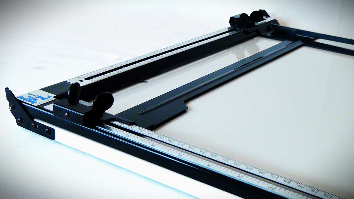 LPL 505A 35 x 43cm 14 x 17" Metal 2Blade Adjustable Darkroom Enlarging Easel Mask