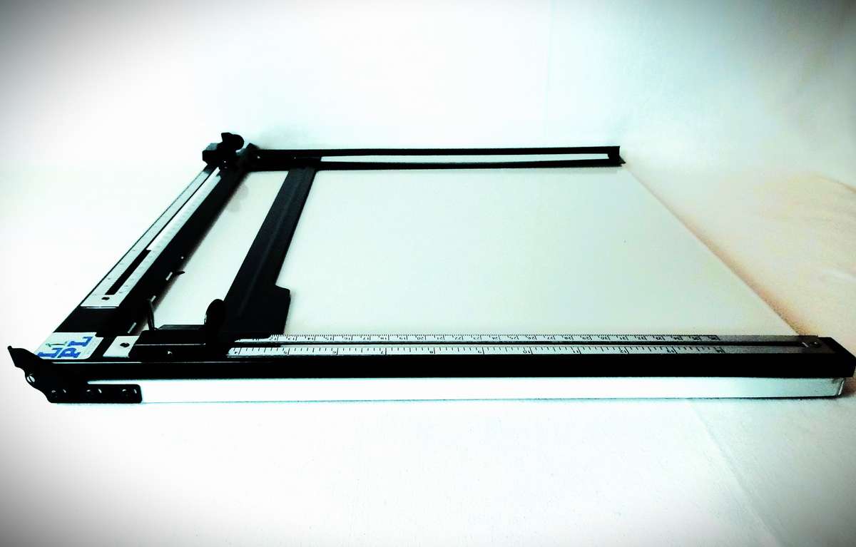 LPL 505A 35 x 43cm 14 x 17" Metal 2Blade Adjustable Darkroom Enlarging Easel Mask