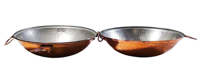 Authentic, 26cm hand-hammered and tinned copper  Portuguese cataplana