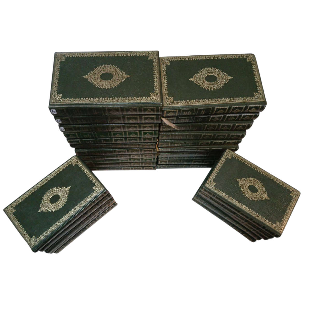 The Complete Works of Charles Dickens, Centennial Edition 31 Volume Set Heron Books Hardcover w/o Du