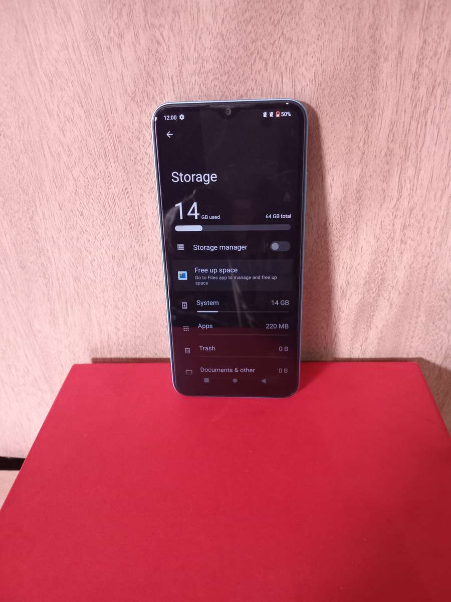 LIKE NEW ONE SMARTPHONE HISENSE E70|| 64G/4G , QUAD CAMERA, FINGERPRINT, BIG BATTERY