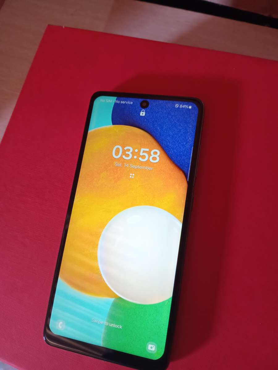 SAMSUNG GALAXY A52 5G SMARTPHONE || 128G/6G, 64MP QUADRUPLE CAM,4K, AMAZING PHONE