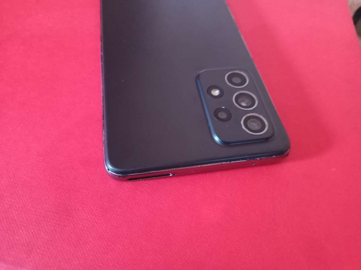 SAMSUNG GALAXY A52 5G SMARTPHONE || 128G/6G, 64MP QUADRUPLE CAM,4K, AMAZING PHONE