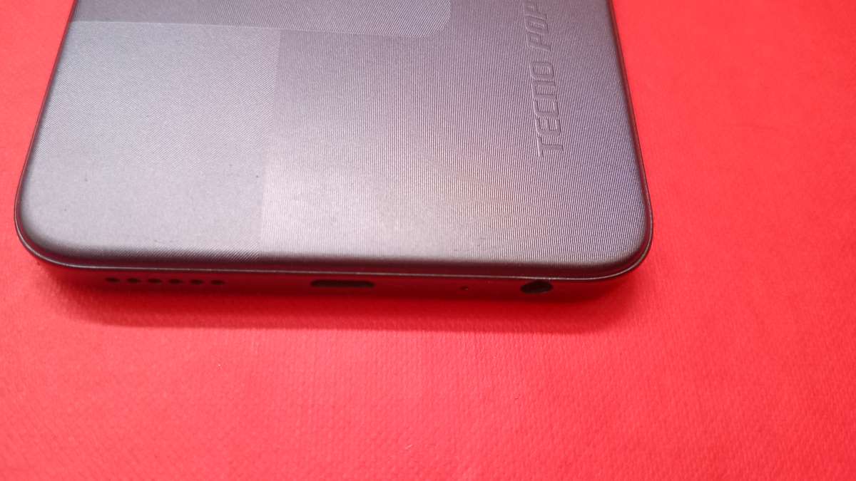 LIKE NEW TECNO POP 7 SMARTPHONE || 64G/4G BIG BATTERY, FINGERPRINT NEW MODEL