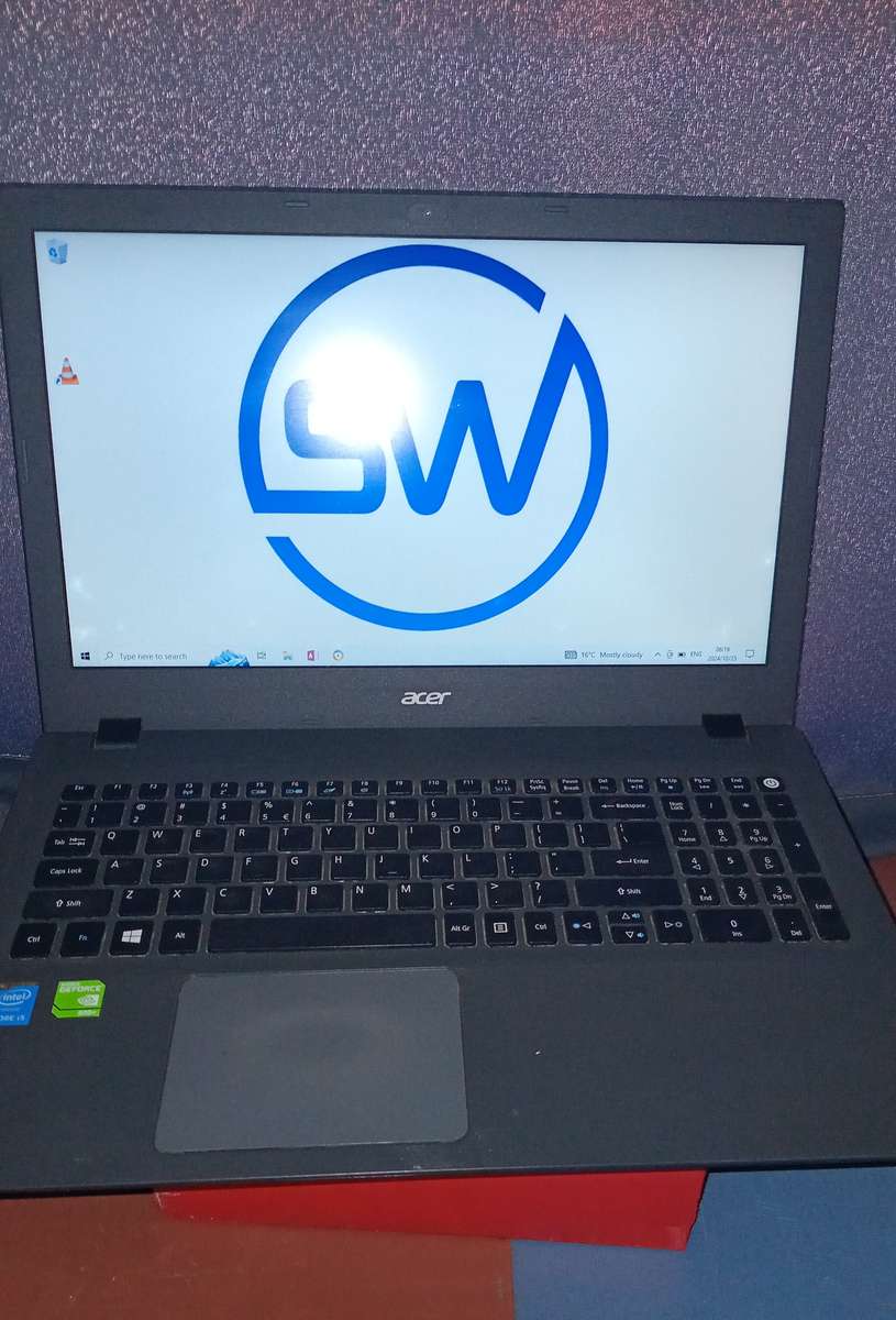 GAMING LAPTOP ACER E SERIES E5-573 I5 5TH G, 1TB, 12G || NVIDIA GFORCE, LED HD DISPLAY,MONSTER SPECS