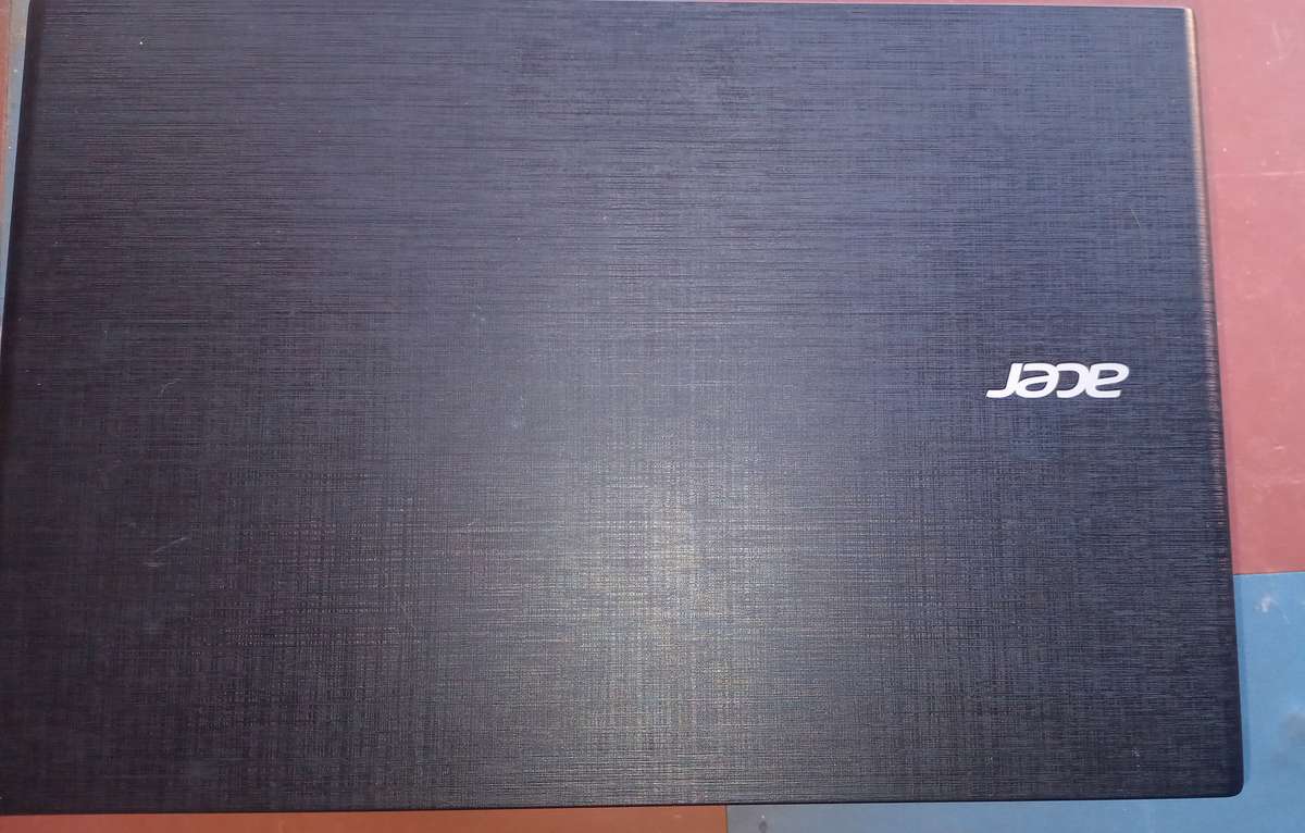 GAMING LAPTOP ACER E SERIES E5-573 I5 5TH G, 1TB, 12G || NVIDIA GFORCE, LED HD DISPLAY,MONSTER SPECS