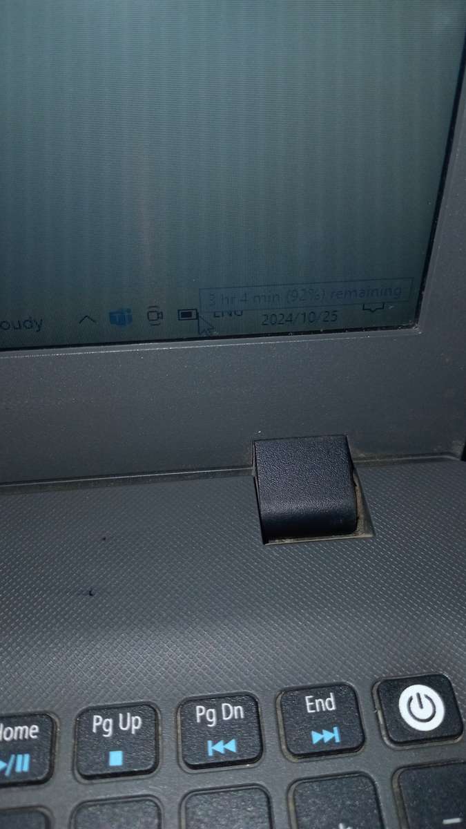 GAMING LAPTOP ACER E SERIES E5-573 I5 5TH G, 1TB, 12G || NVIDIA GFORCE, LED HD DISPLAY,MONSTER SPECS