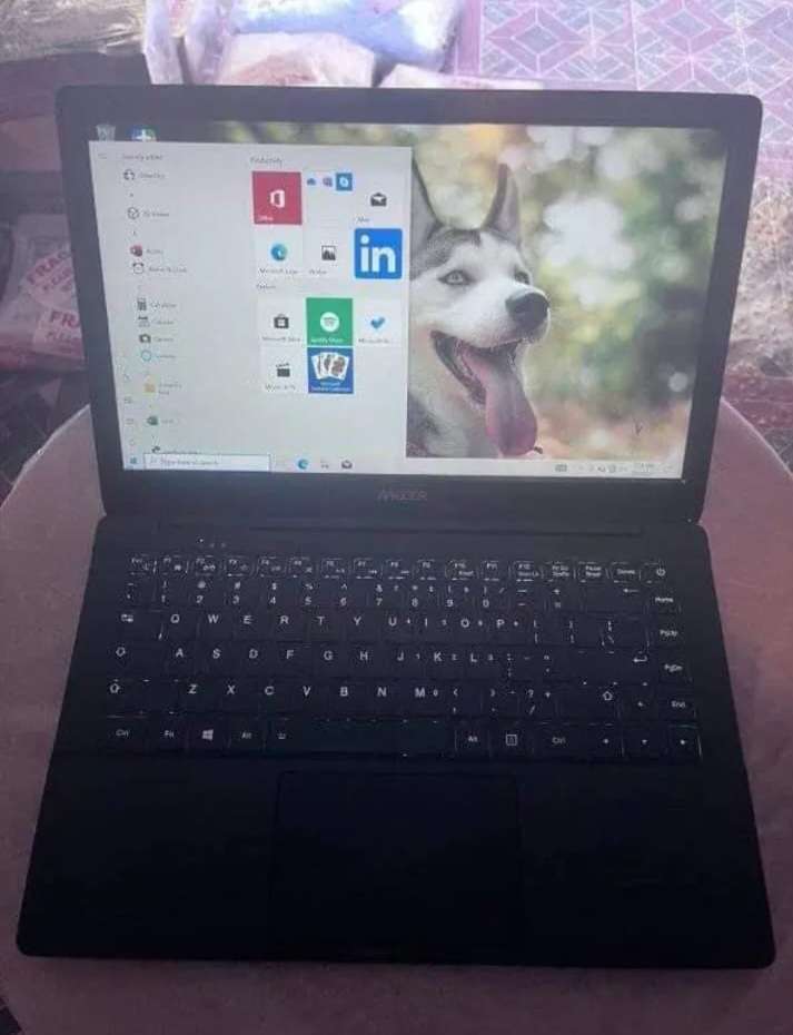 LAPTOP MECER MY LIFE Z140C-EDU DUAL CORE CELERON 4GB 300GB SSD 14 NOTEBOOK  MATT BLACK