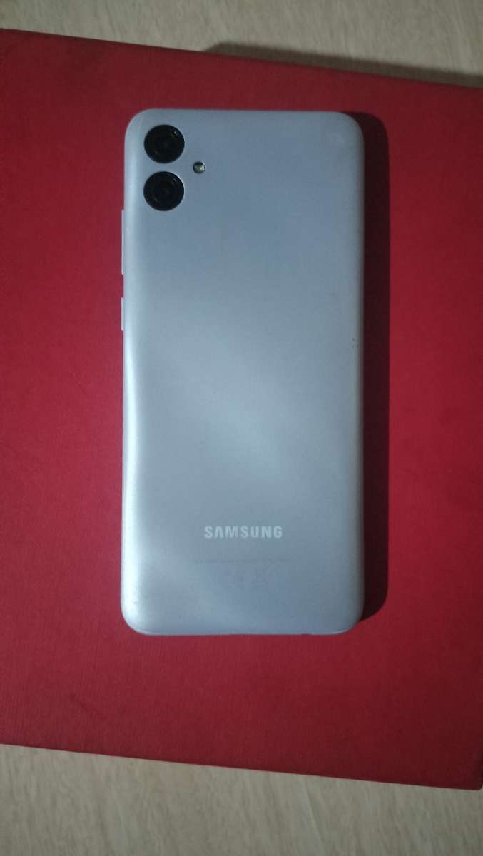 SAMSUNG GALAXY A04E | CLEAN AND BEAUTIFUL PHOTOS