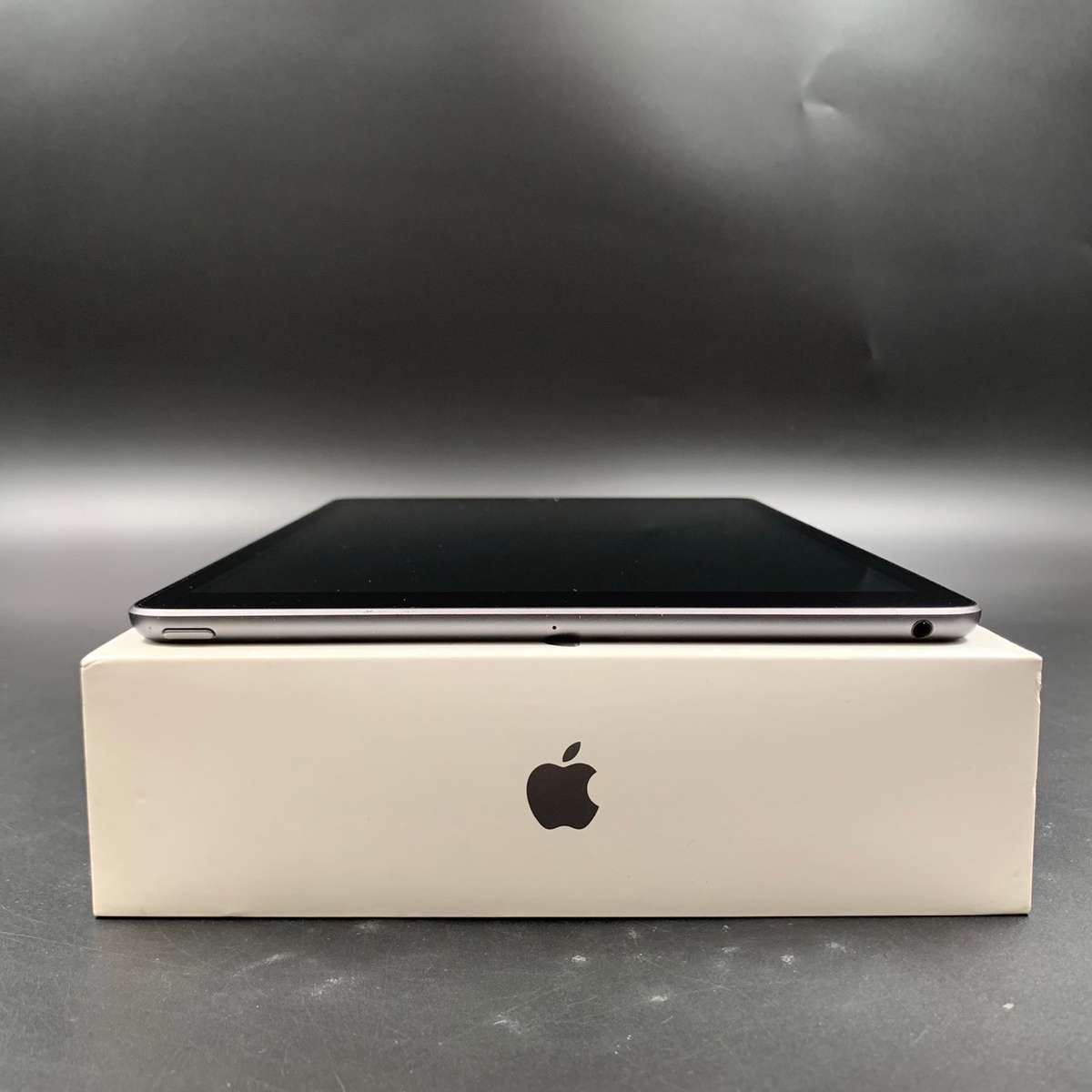 Apple iPad 10.2" 32GB WiFi 8th Gen