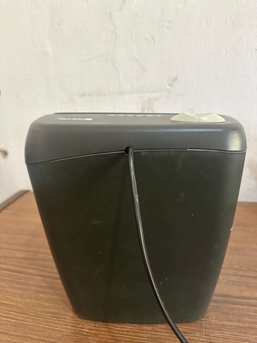 PAPER SHREDDER