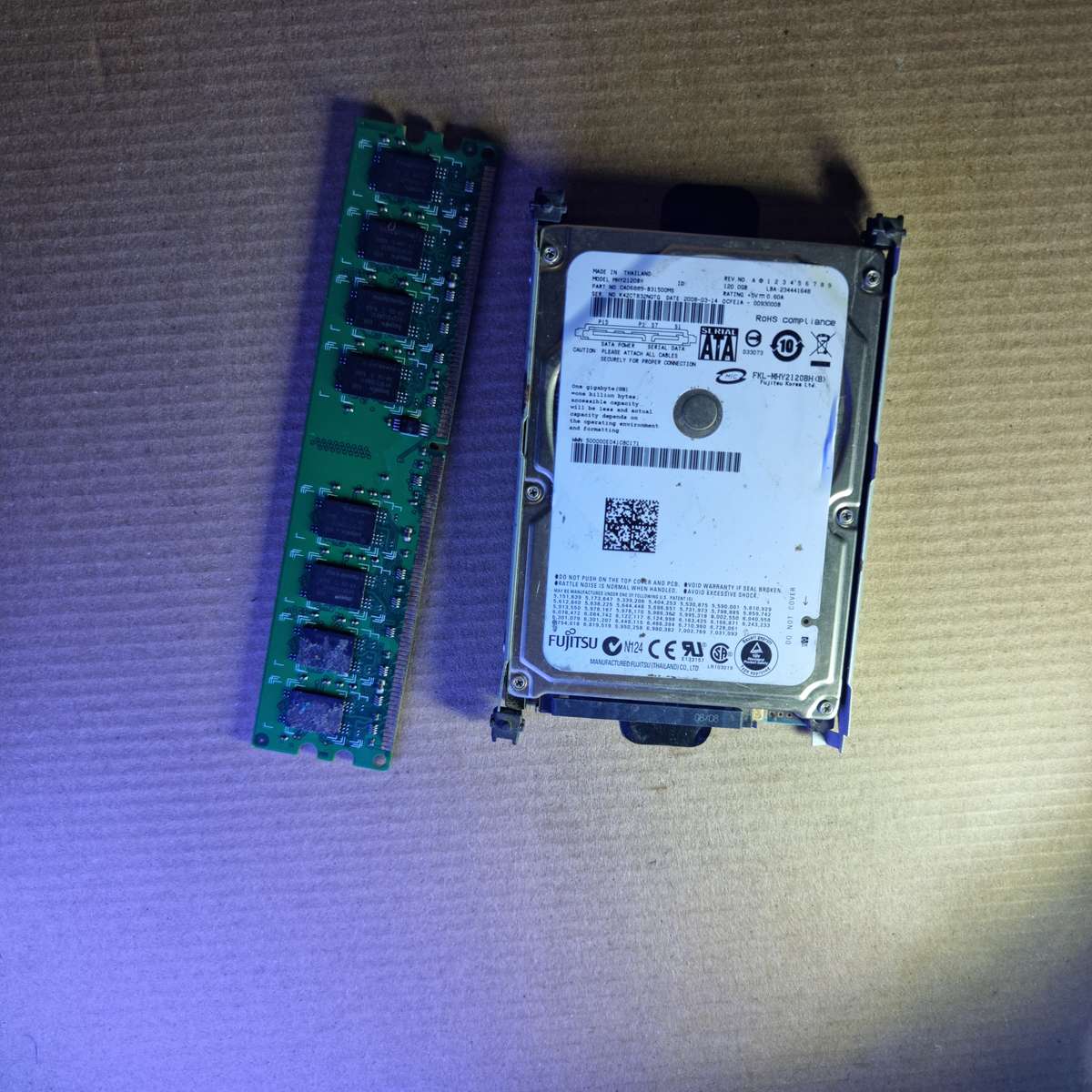 DDR4 2GB ram + 120GB SSD