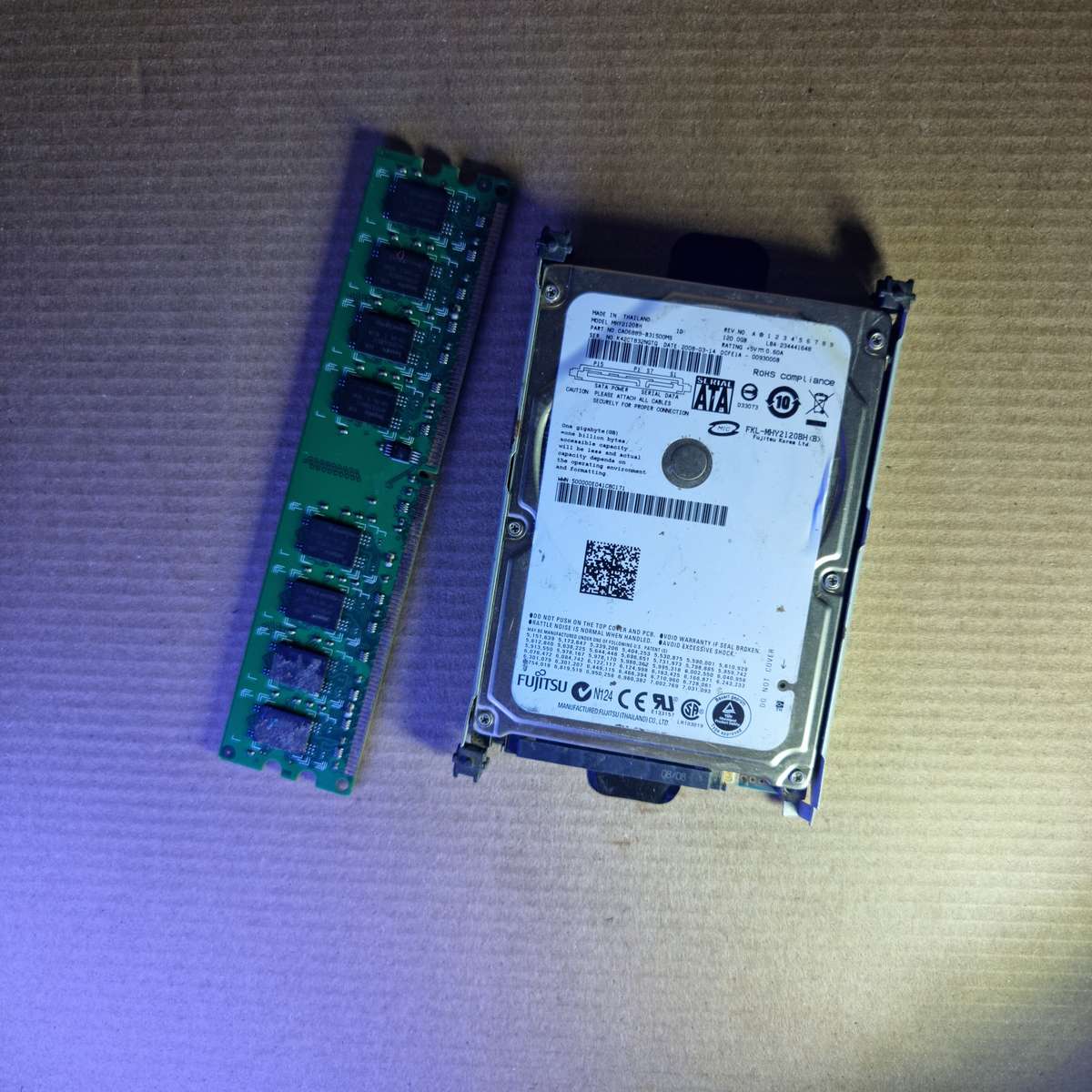 DDR4 2GB ram + 120GB SSD