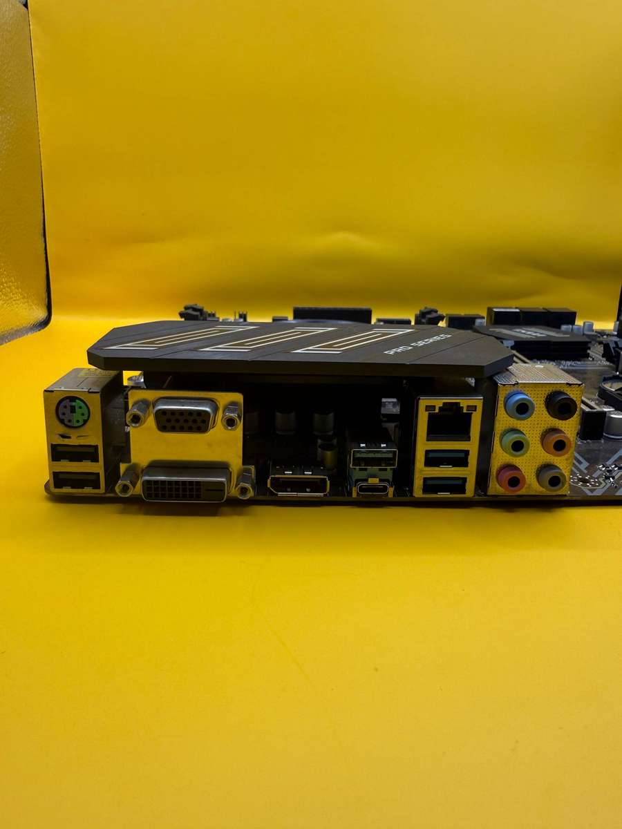 [FAULTY] Z390-A Pro Motherboard | i3 8100 Processor