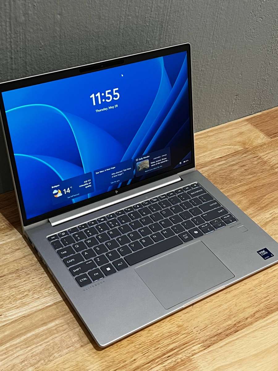  HP EliteBook 640 G11 Notebook PC    Processor: Intel® Core Ultra 5 135U (1.60GHz)  RAM: 16