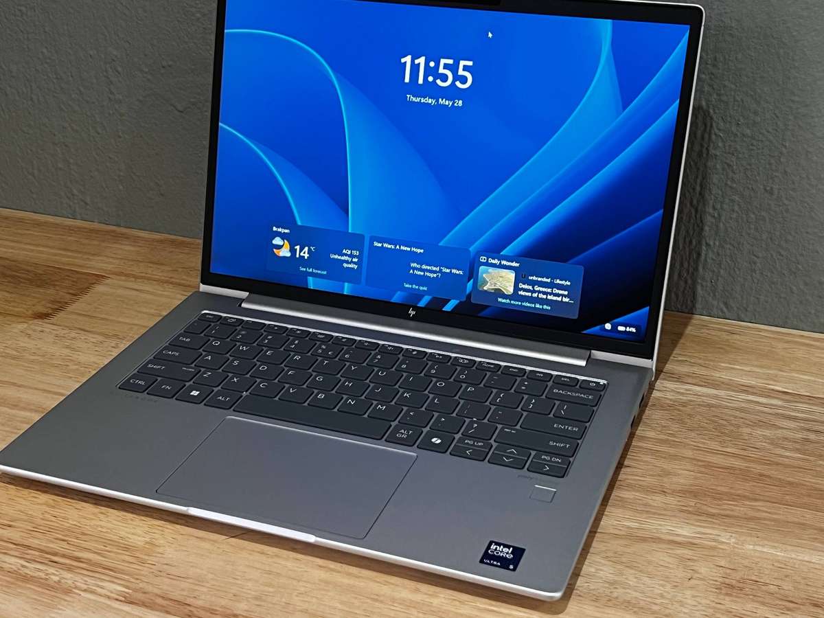  HP EliteBook 640 G11 Notebook PC    Processor: Intel® Core Ultra 5 135U (1.60GHz)  RAM: 16