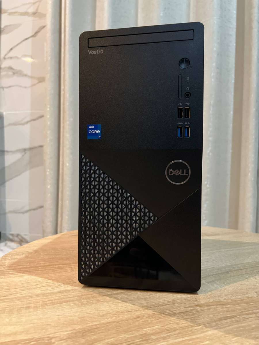 Vostro 3910 12th Gen Intel(R) Core(TM) i7- 12700 16GB RAM 256m.2 ssd with Quadro P2000 5GB graphics