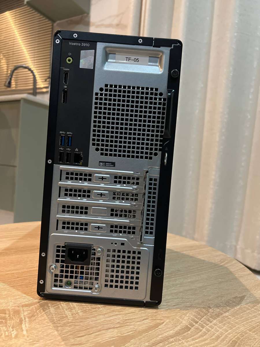 Vostro 3910 12th Gen Intel(R) Core(TM) i7- 12700 16GB RAM 256m.2 ssd with Quadro P2000 5GB graphics