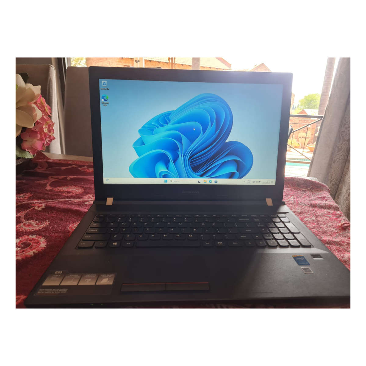 Lenovo E50-80 15.6-inch Laptop (Core i5-5200U /4GB RAM/120 SSD)