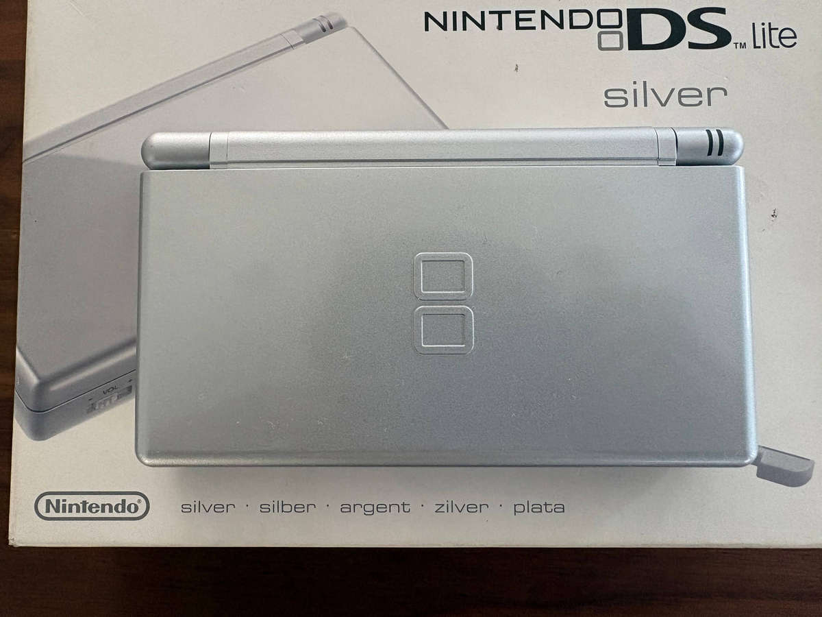 Silver Nintendo DS Lite Console