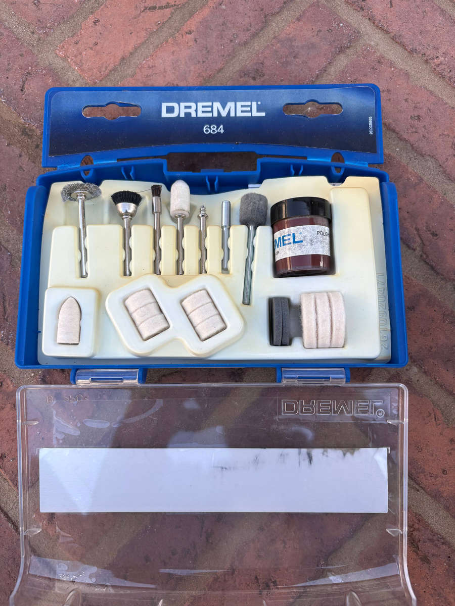 Dremel 4000 Multitool with 45 Accessories + 2 Cleaning/Polishing Sets