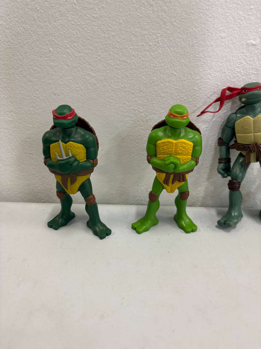 Teenage Mutant Ninja Turtle Vintage Toys Bundle