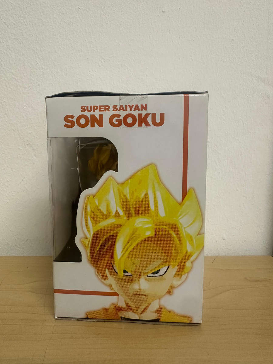 Dragon Ball Z Super Saiyan Son Goku Tamashii Buddies Display Figure