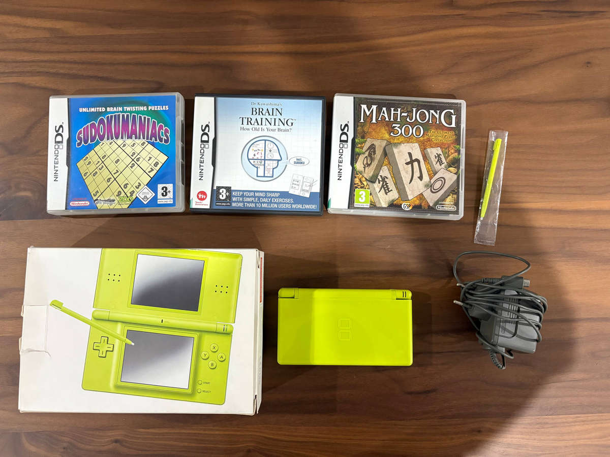 Nintendo DS Lite Bundle