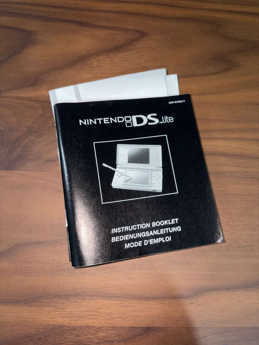 Nintendo DS Lite Bundle