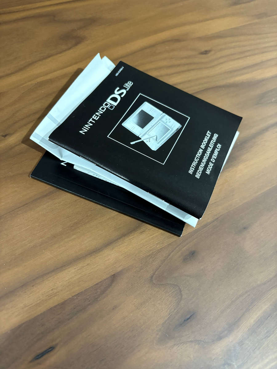 Nintendo DS Lite Bundle