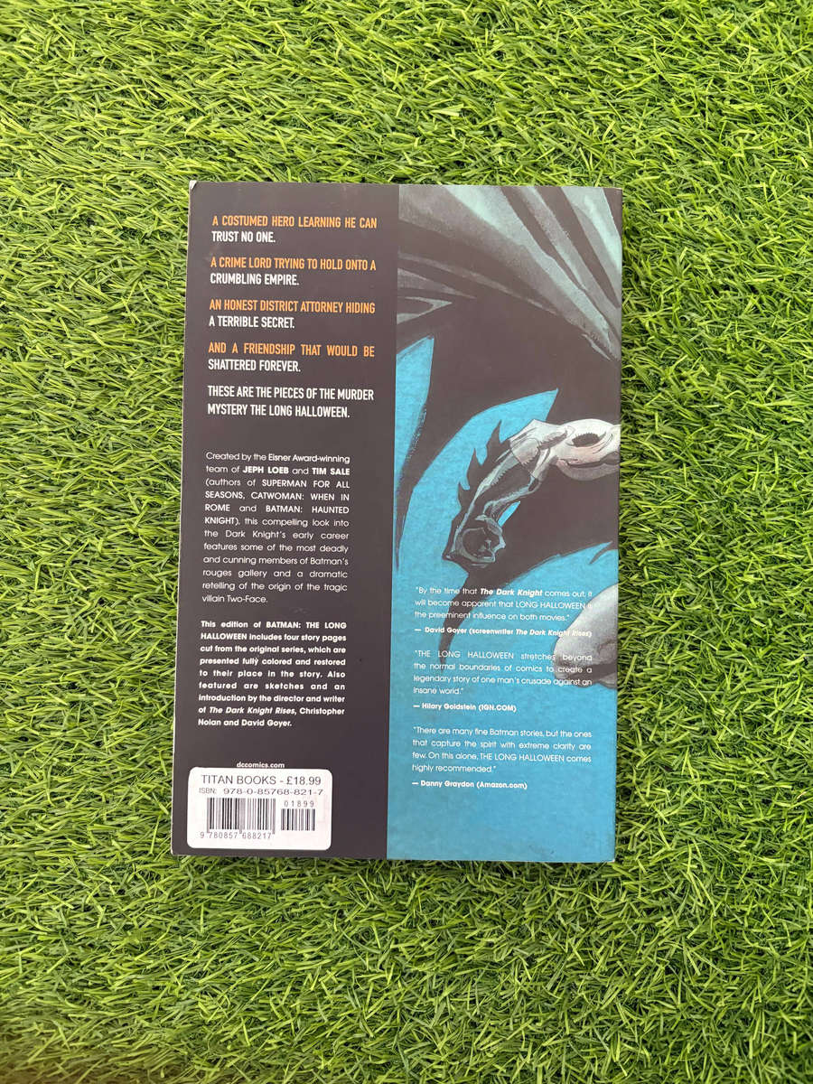 Batman The Long Halloween (Paperback)