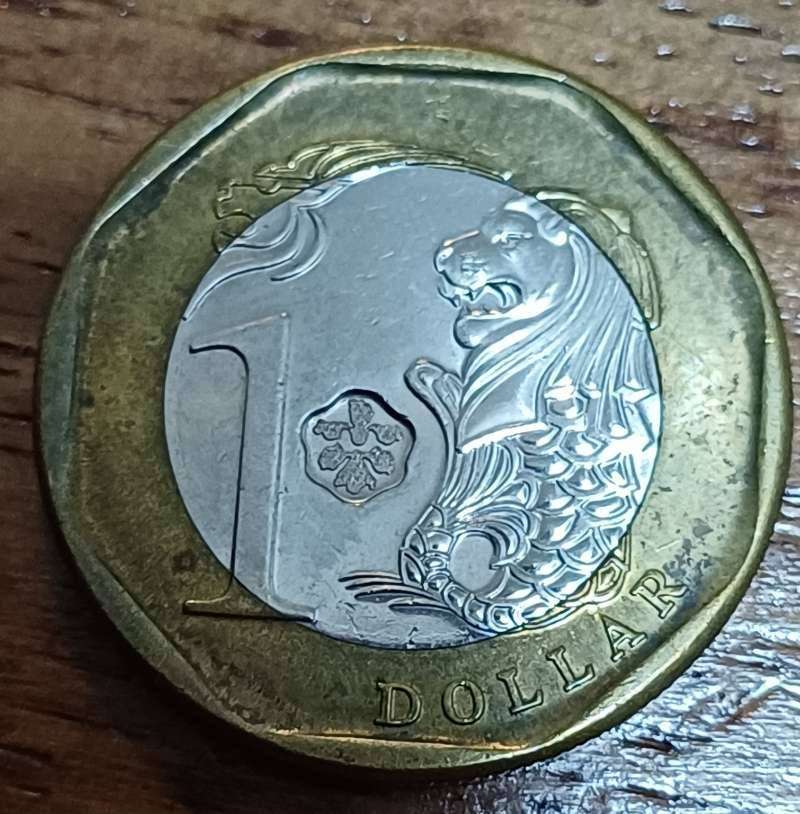 Singapore One Dollar 2016