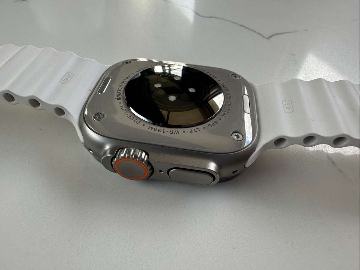 Apple Watch Ultra 1