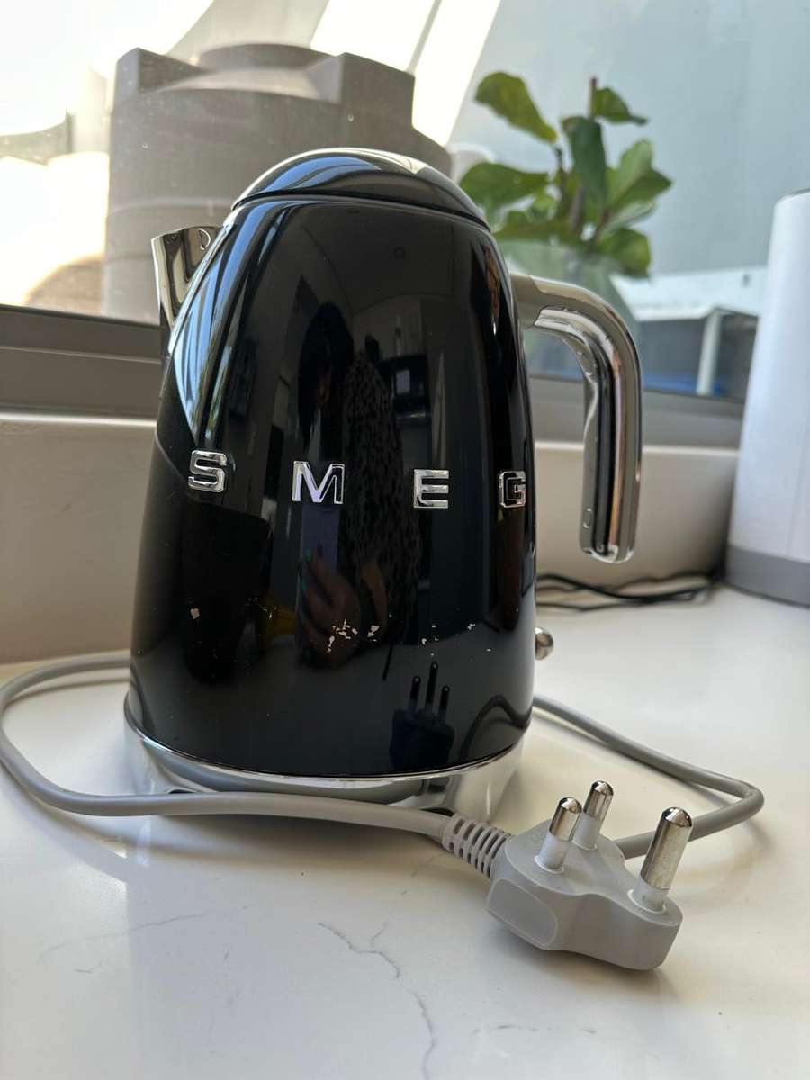 Smeg Electric Kettle Black