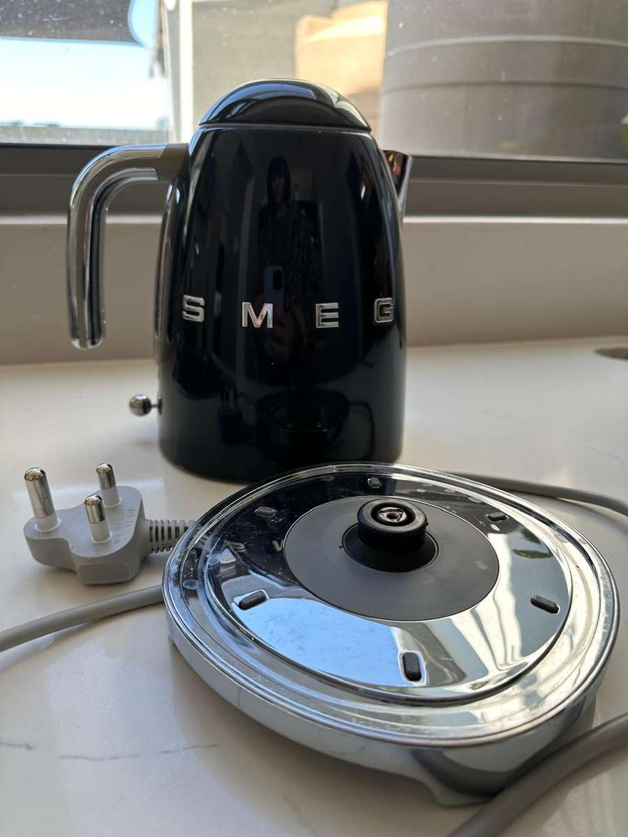 Smeg Electric Kettle Black