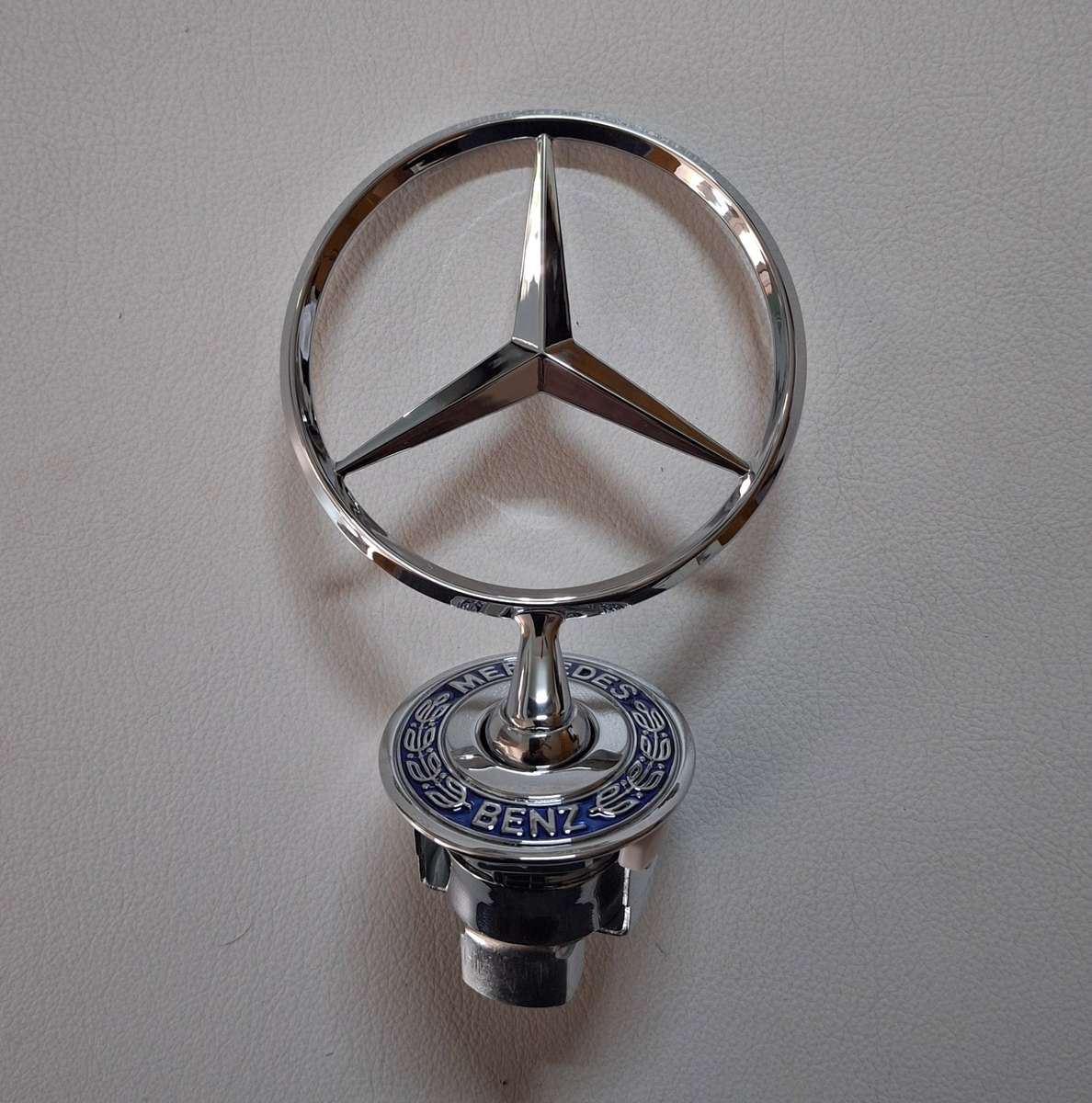 Mercedes Bonnet Emblem - W204 Style