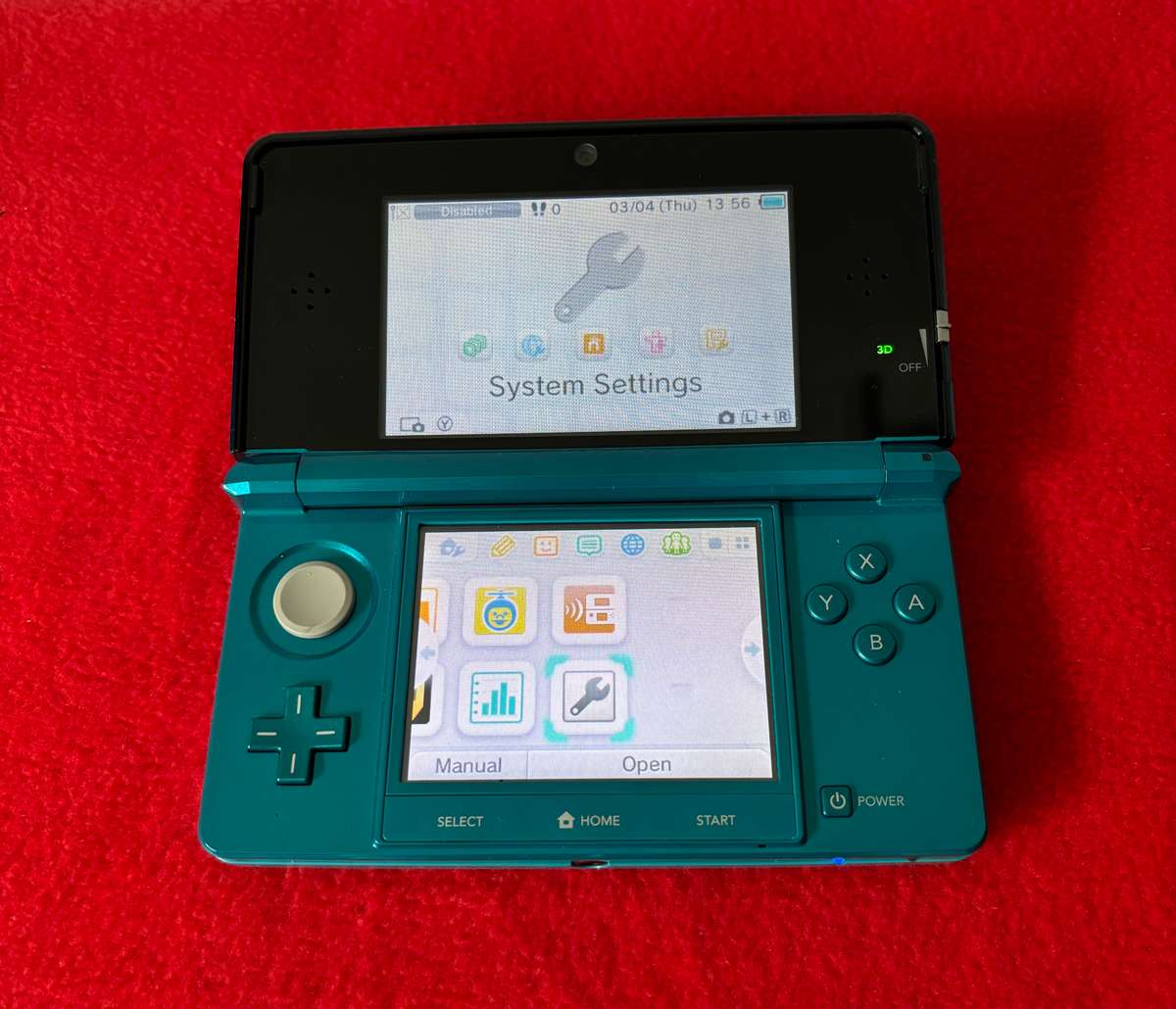 Nintendo 3DS Console Bundle