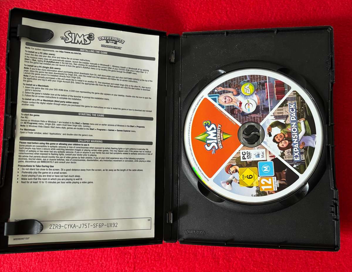 The sims 3 University Life Expansion Pack