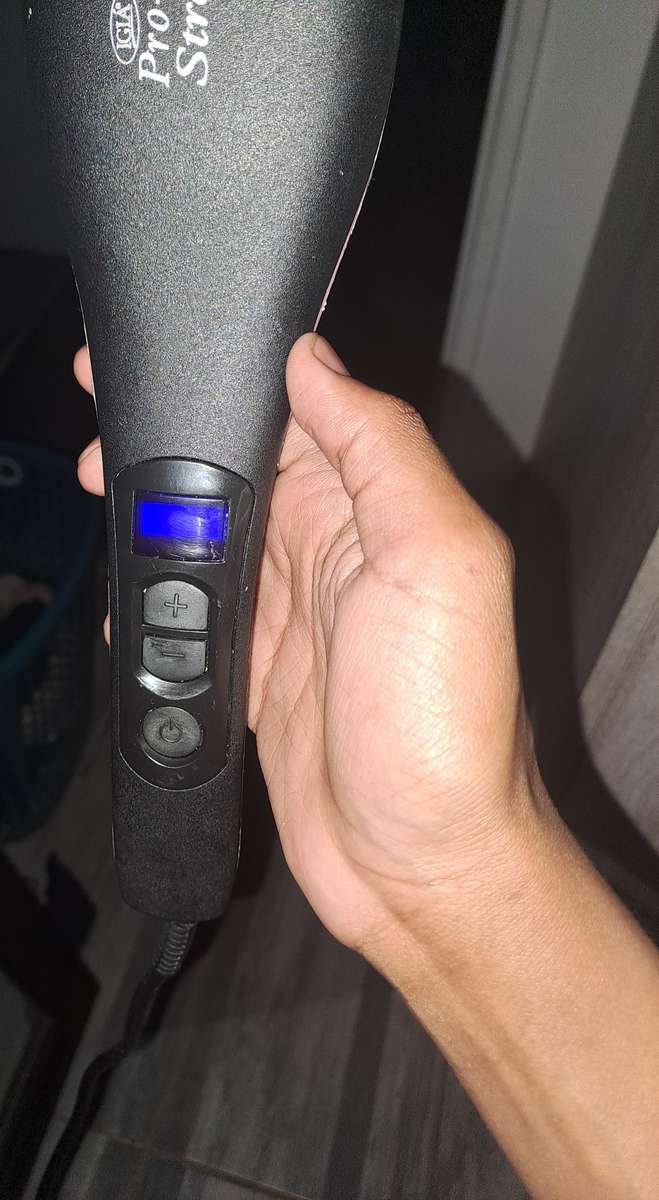 Igia proline - Temperature Controlled Ceramic Styling Brush