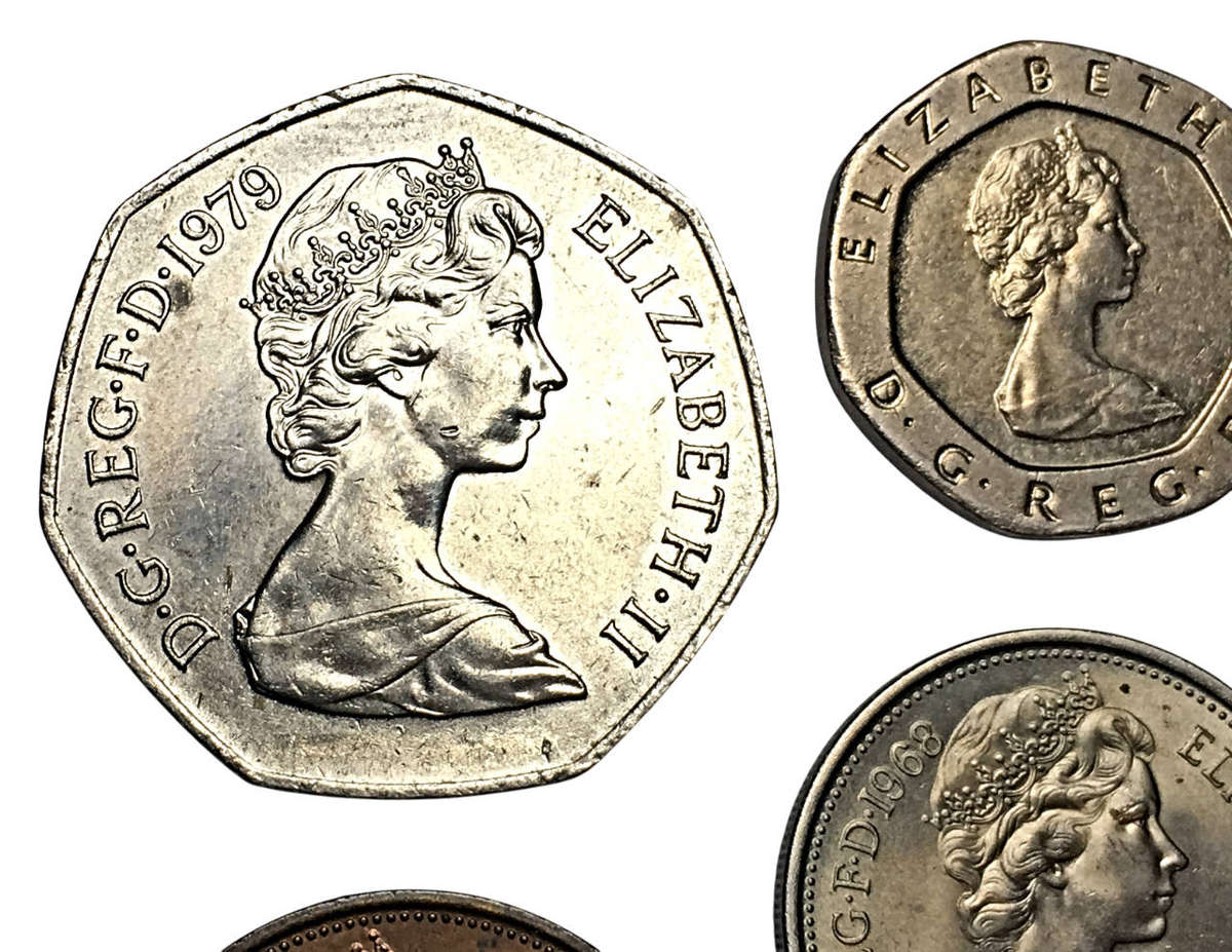 Britains Queen Elizabeth II First Decimal Coin Collection 7 Brilliant Uncirculated Coins 1969-1982