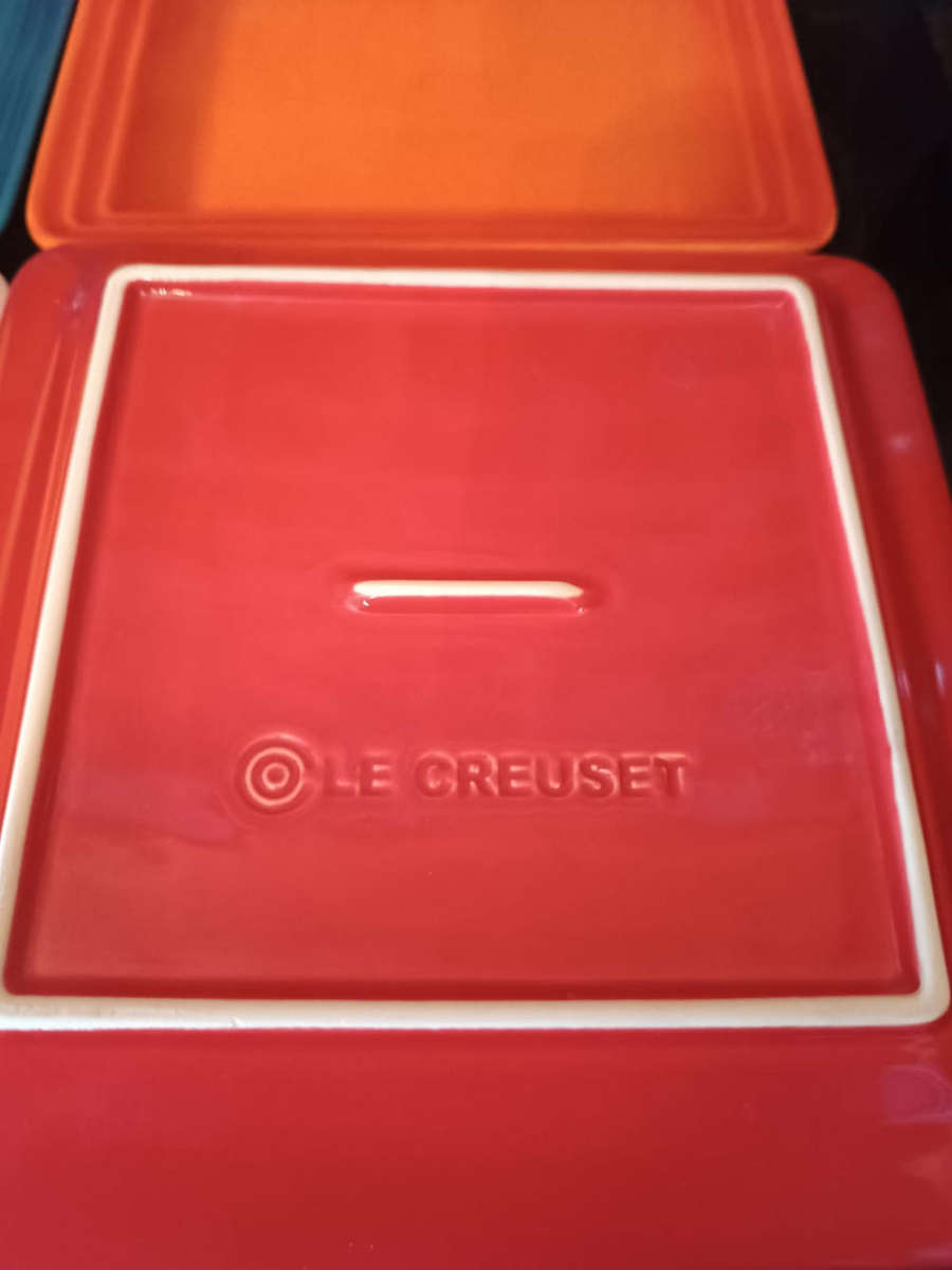 6 Piece Le Creuset Plates
