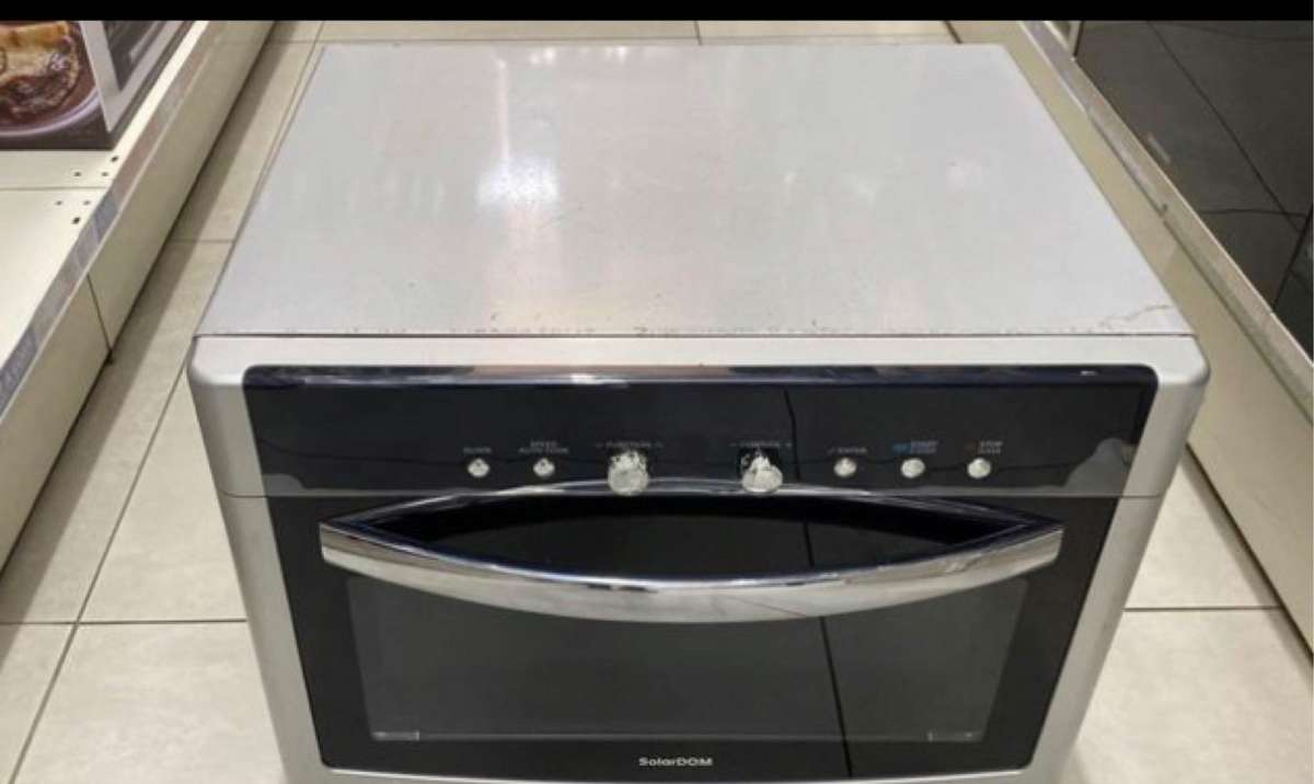 LG SOLARDOM MICROWAVE/OVEN