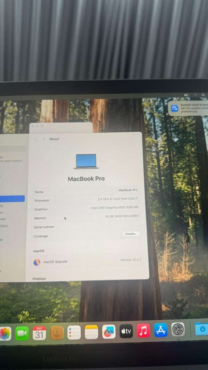 APPLE MACBOOK PRO 15' I7 WITH RADEON 560X GRAPHICS