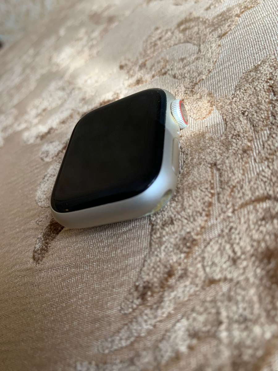 Apple Watch Series 7  || Wi-Fi + Cellular || Excellent Condition