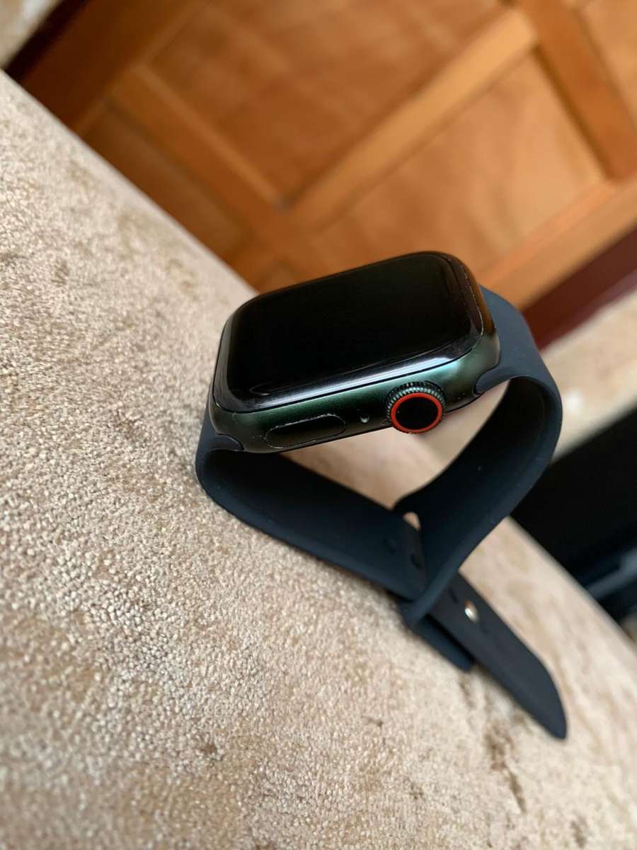 Apple Watch Series 7  || Wi-Fi + Cellular || Excellent Condition