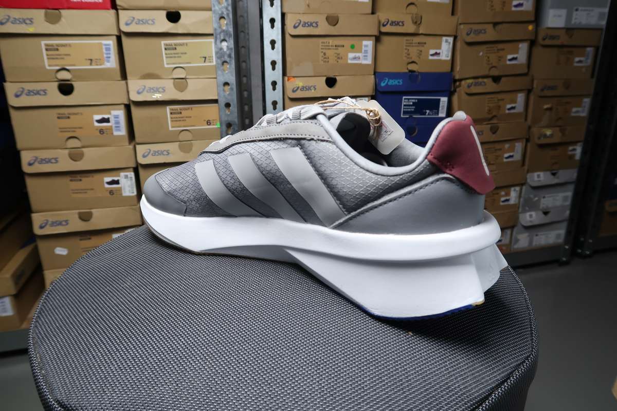 Adidas HeaWyn Mens Uk 9