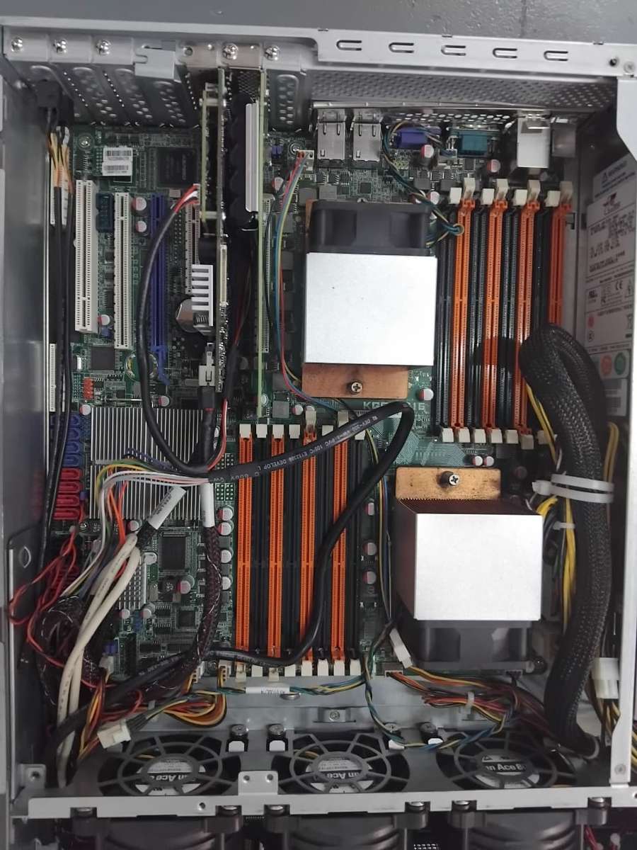 ASUS KGPE-D13 Board 4U-36 Drive Bay Storage Server  Storage Server